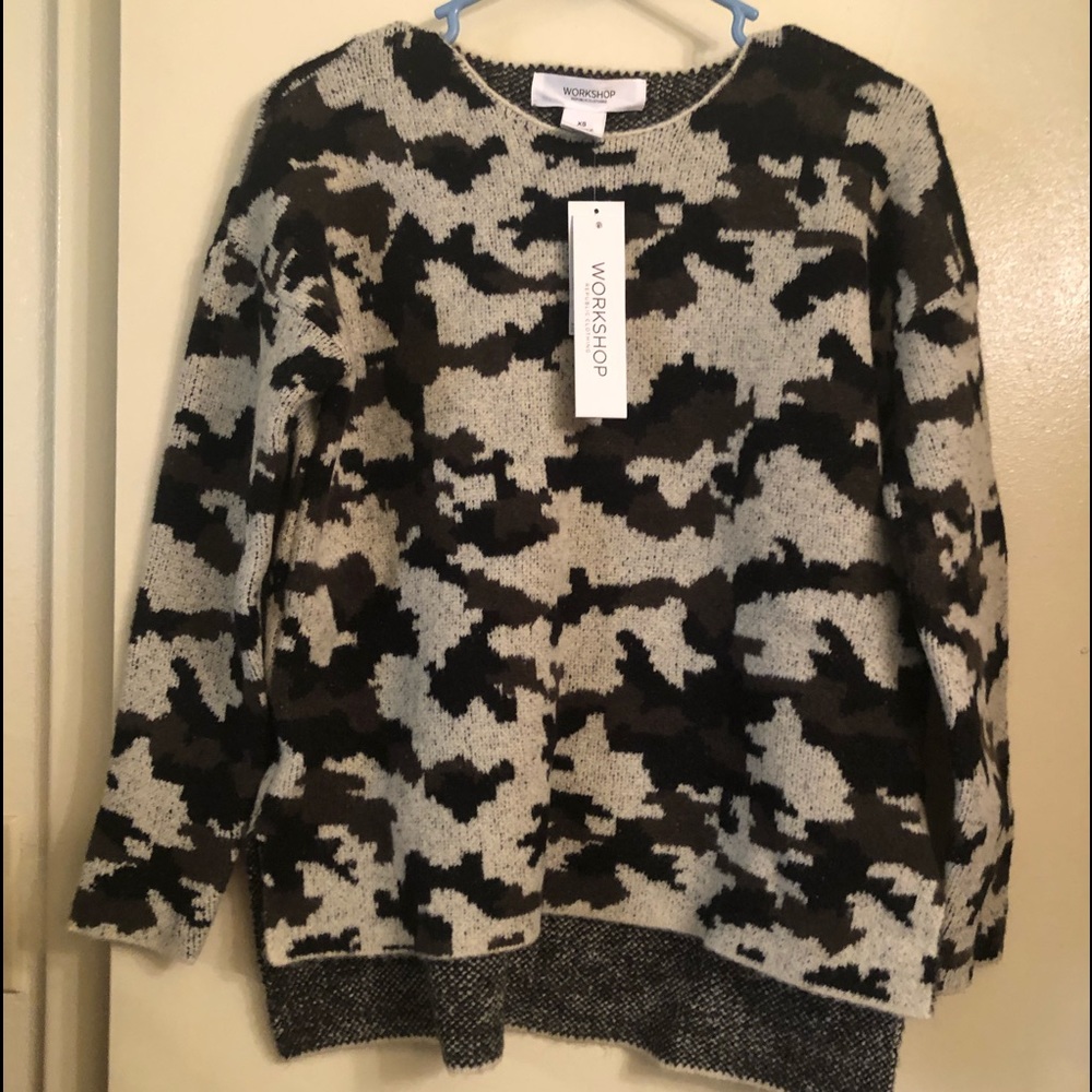 NWT Workshop Camouflage High Low Sweater Size XS - Picture 5 of 12